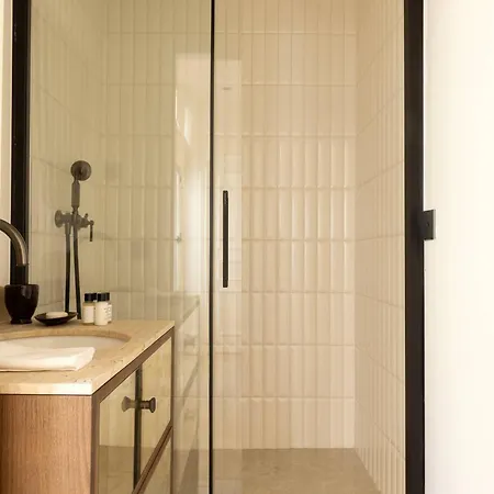 Elysee Collection Ii By Onefinestay París